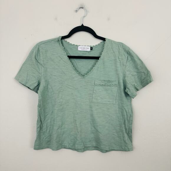 Highland Park Green Short Sleeve V Neck Crop Top Women’s Size S - Picture 1 of 7